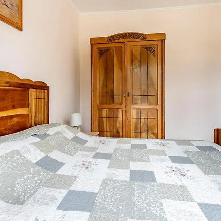 Amazing Home In Lonnes With Heated Swimming Pool *